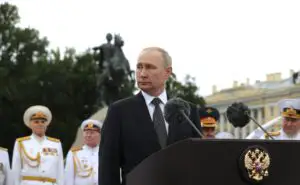 A murit pe loc! Şoc total la Kremlin. I-au pus o bombă sub maşină