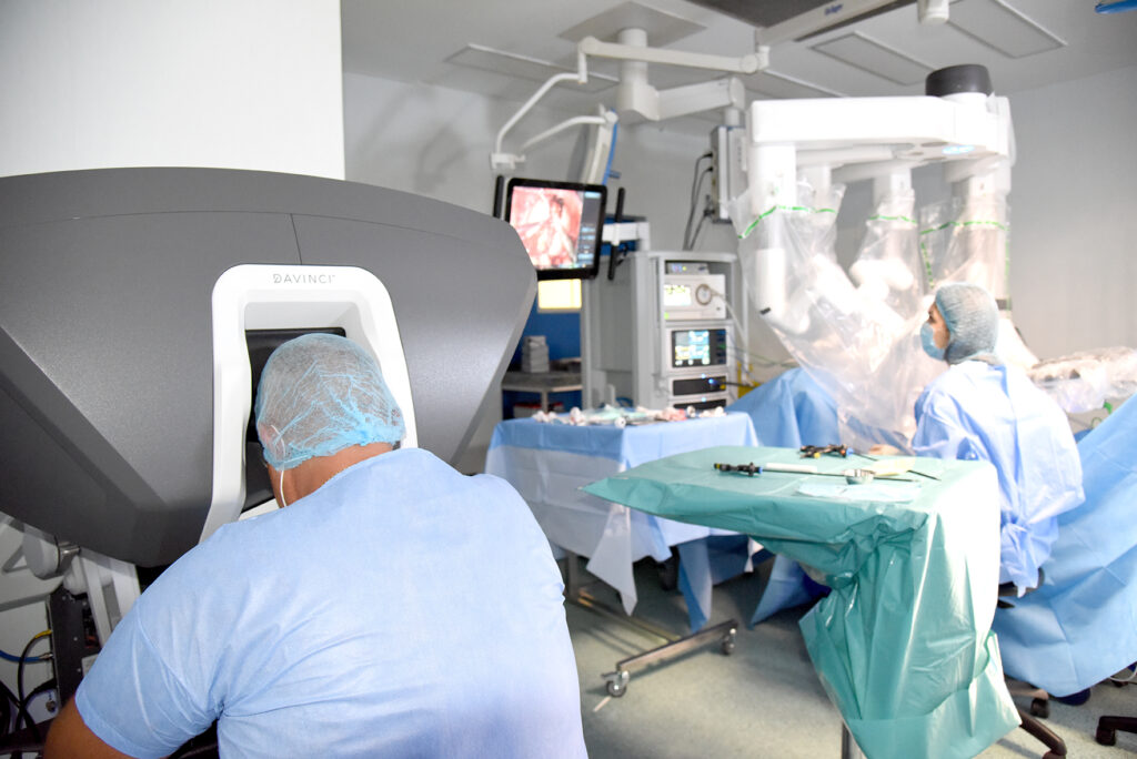 Când este recomandată chirurgia robotică pentru afecțiunile ginecologice?