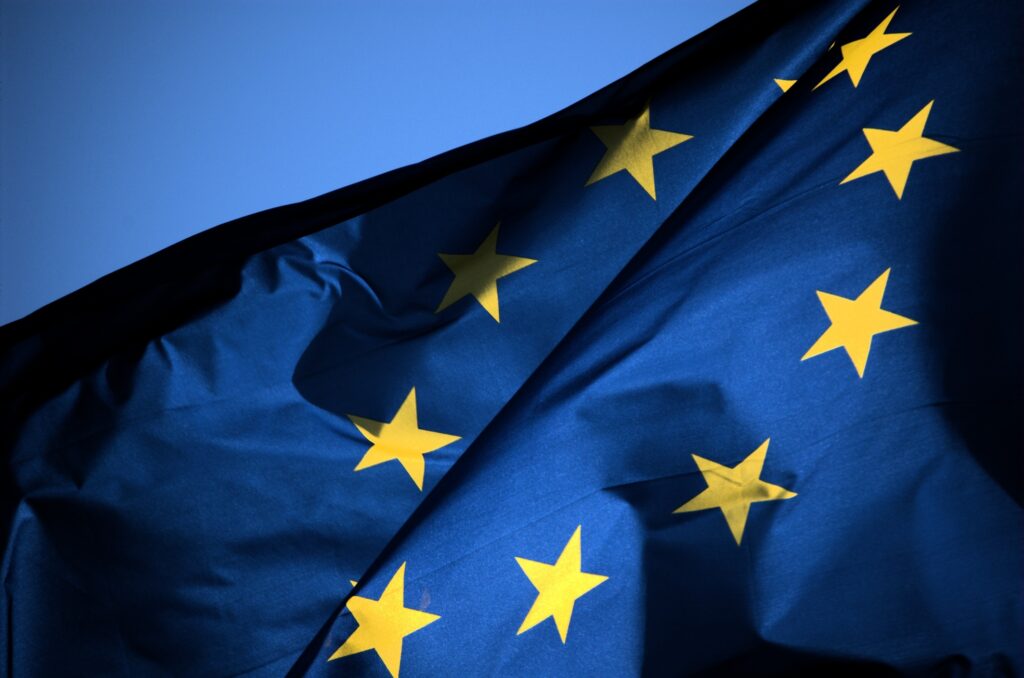 Marile multinaționale din UE vor fi impozitate cu 15%. Devine obligatoriu până pe 31 decembrie 2023