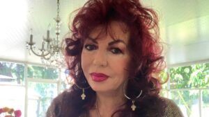 carmen harra