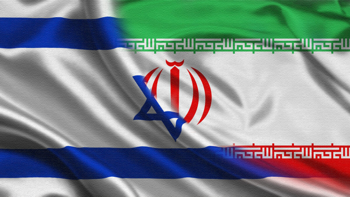 Iranul a atacat Israelul cu zeci de drone. Oamenii au intrat în buncăre
