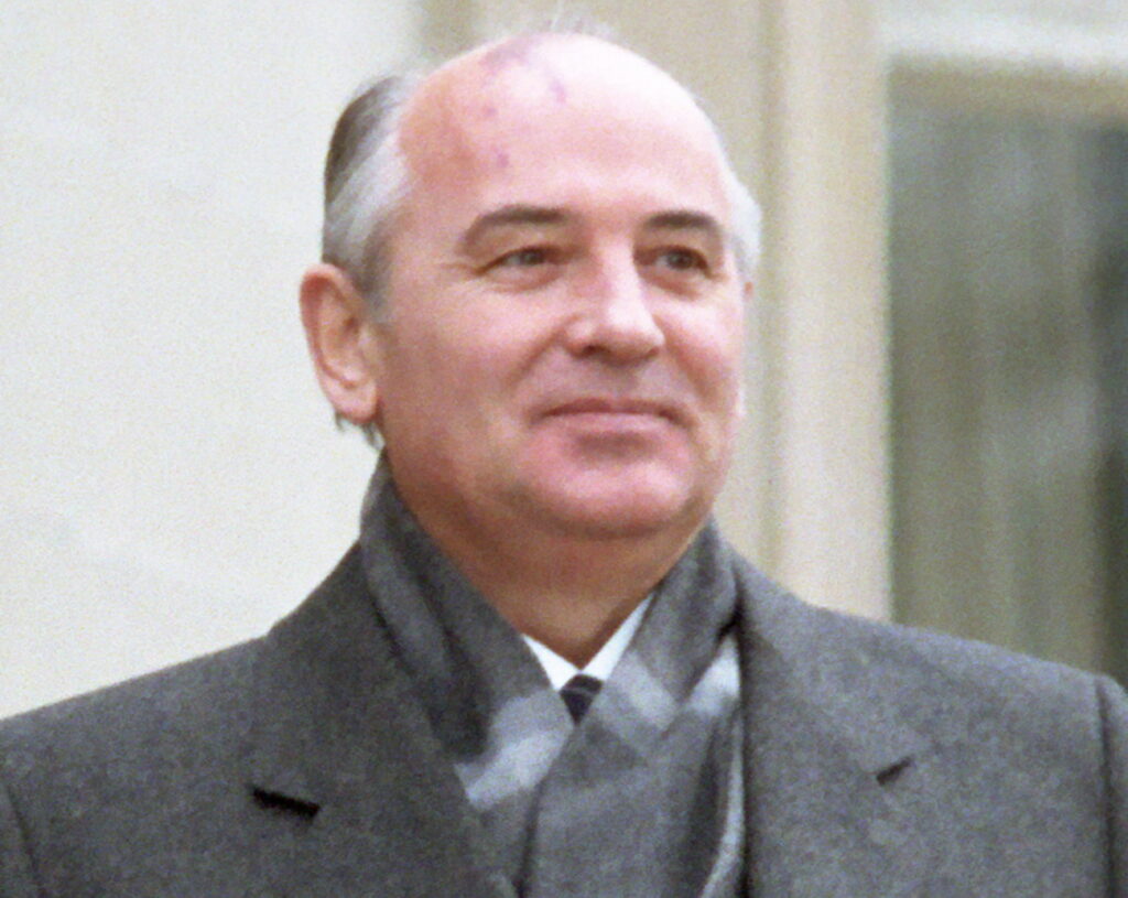 Mii de oameni la înmormântarea lui Gorbaciov! Ce părere are poporul rus despre fostul lider URSS