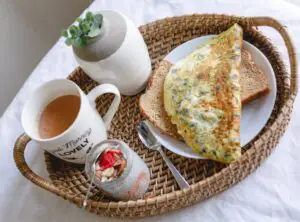 Secretul care face omleta pufoasă. Iată ce ingredient trebuie să adaugi