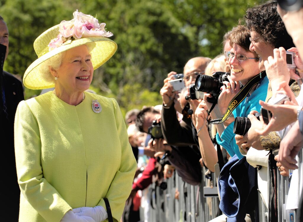 Ce se va întâmpla după moartea Reginei Elisabeta a II-a? Iată cine îi va lua locul suveranei