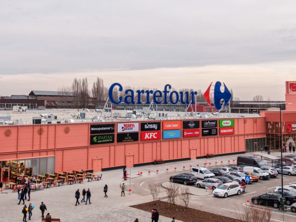 Carrefour estimează un profit şi venituri în creştere pentru 2023, în ciuda inflaţiei mari
