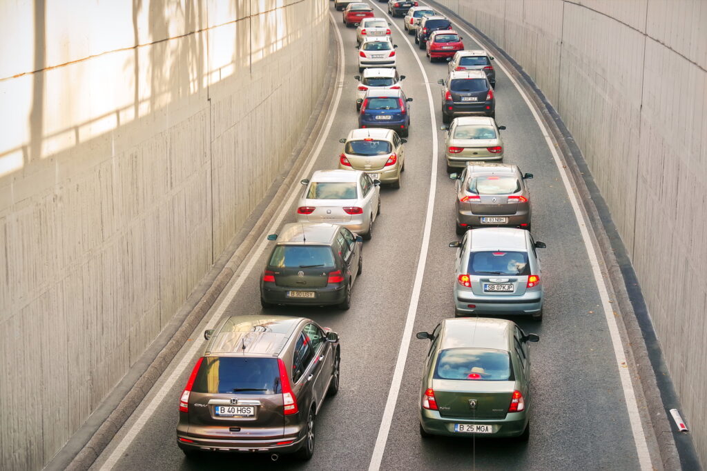 Vânzările de autoturisme în Europa au înregistrat o creştere de două cifre şi în luna noiembrie. Dacia a întrecut Skoda