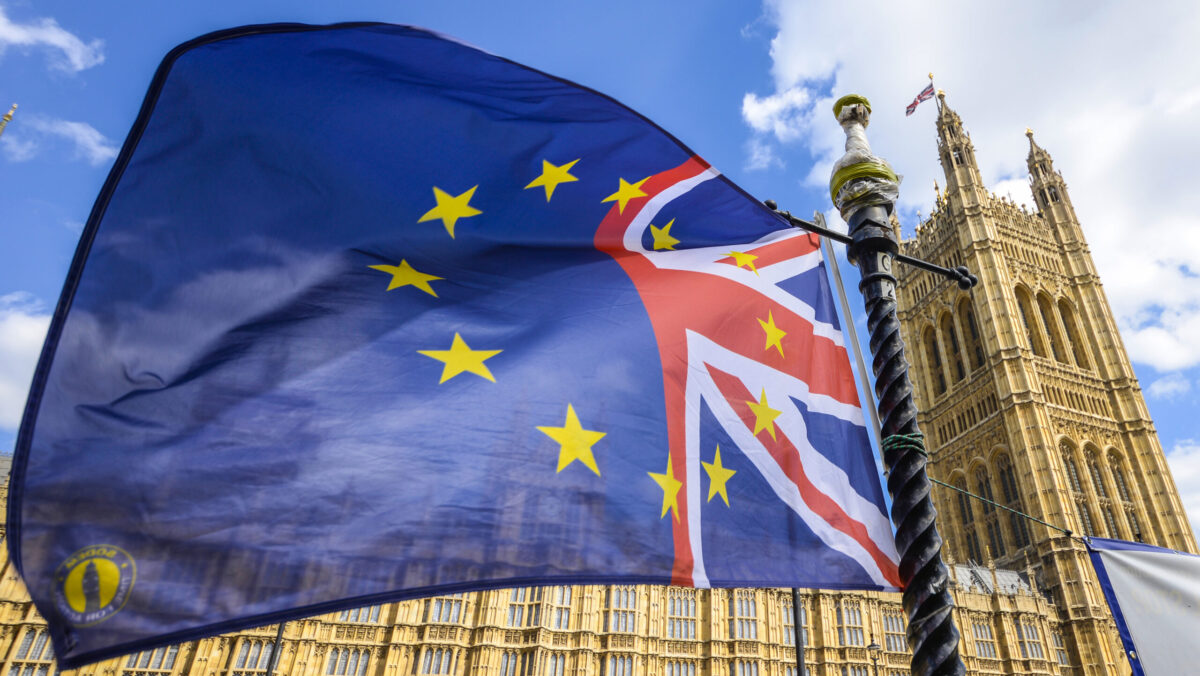 Guvernul de la Londra vrea să clădească relații de neutralitatea cu UE pentru a forma acorduri economice cu Bruxelles-ul. Rishi Sunak neagă totul