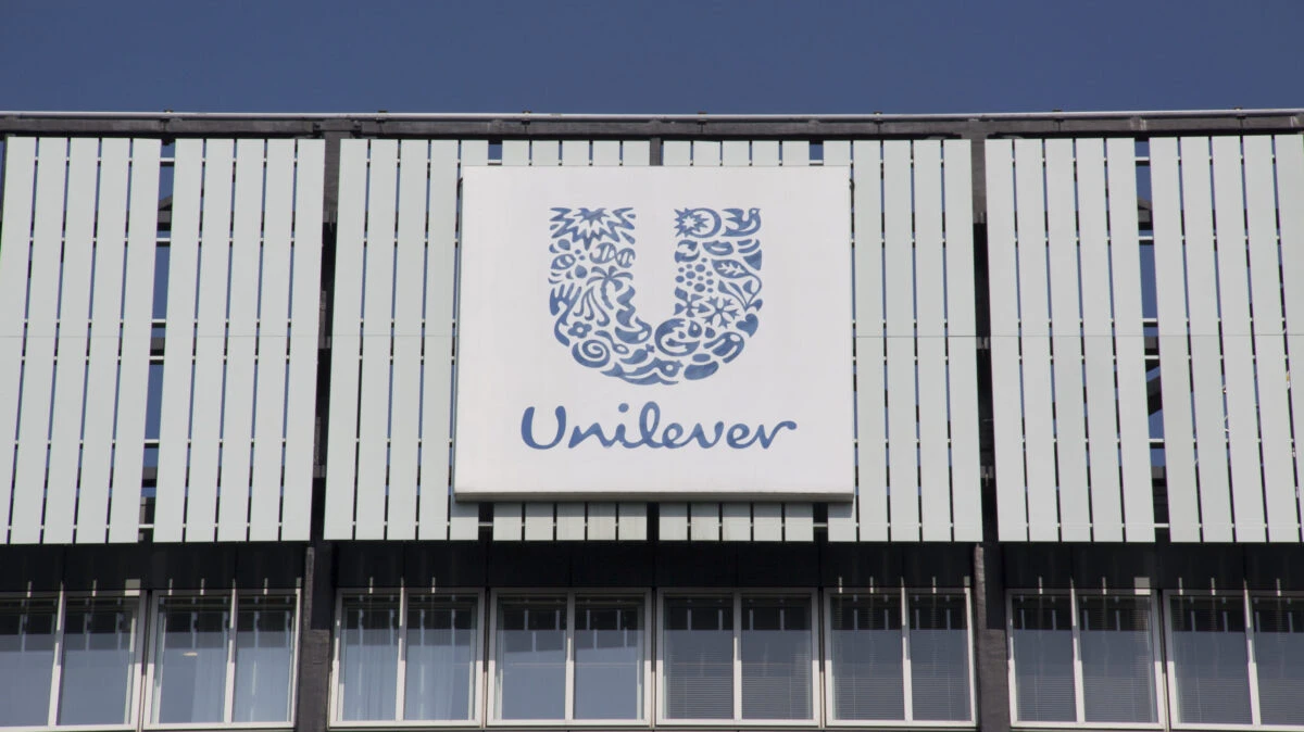 Unilever vrea să introducă camioane frigorifice alimentate cu baterii în loc de motoare diesel pe piaţa din UE