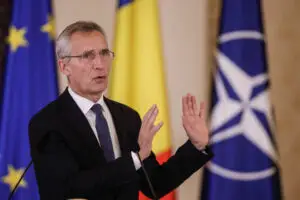 Nu există consens în rândul NATO. Jens Stoltenberg ar putea sta încă un an în fruntea Alianţei (SURSE)