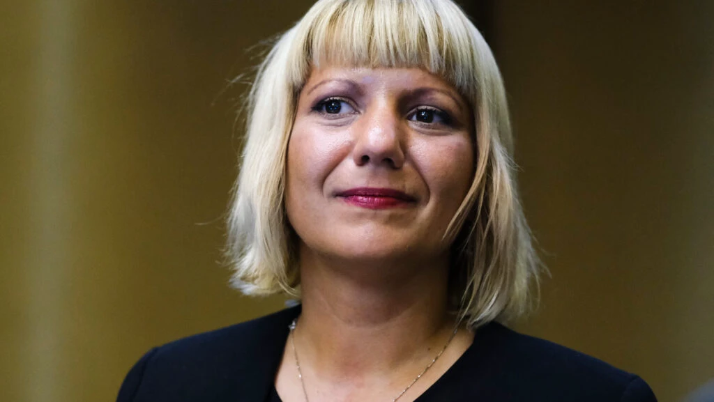 Grupul de Investigații Politice: Camelia Bogdan trebuia să fie exmatriculată de la doctorat de Universitatea București din 1 octombrie 2022