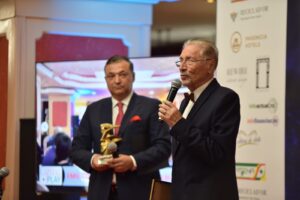 Președintele Emil Constantinescu și Dan Andronic, la Gala Premiilor Capital