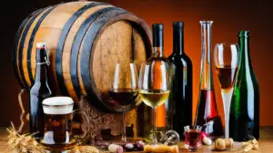 Spirits România: Acciza la alcool ar trebui majorată cu cel mult 5% şi păstrată până în martie 2025