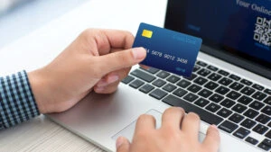 card_card de credit_bani pe card_cumpărături online