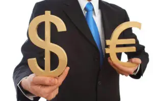 Curs valutar miercuri, 7 decembrie 2022. Cât valorează un euro astăzi? Date oficiale BNR