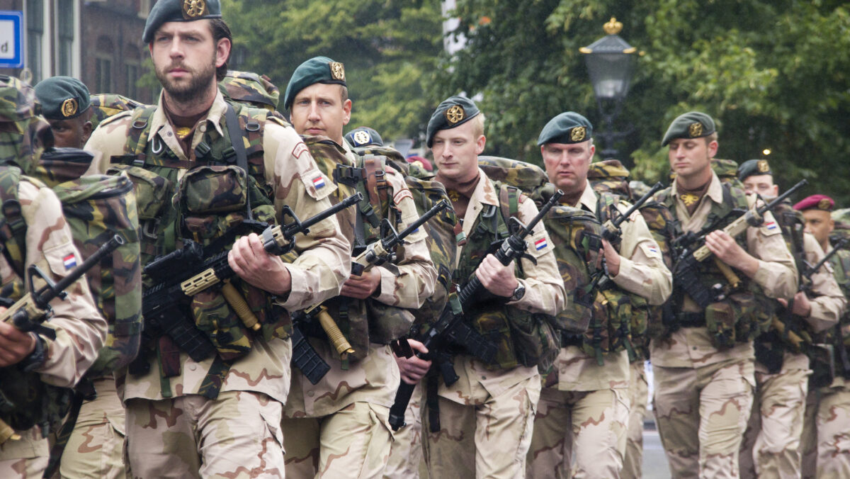 NATO a trimis armata! Soldații patrulează deja la graniță. Alertă maximă lângă România