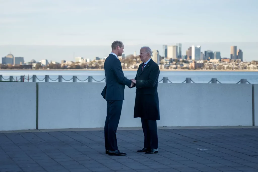 Joe Biden s-a întâlnit cu prinţul William la Boston. Schimbările climatice, principala temă de discuţie