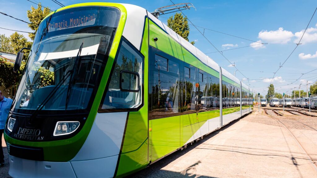 Bucureștiul are tramvaie noi. Stelian Bujduveanu: Vor fi puse în circulație începând de sâmbătă, 10 decembrie