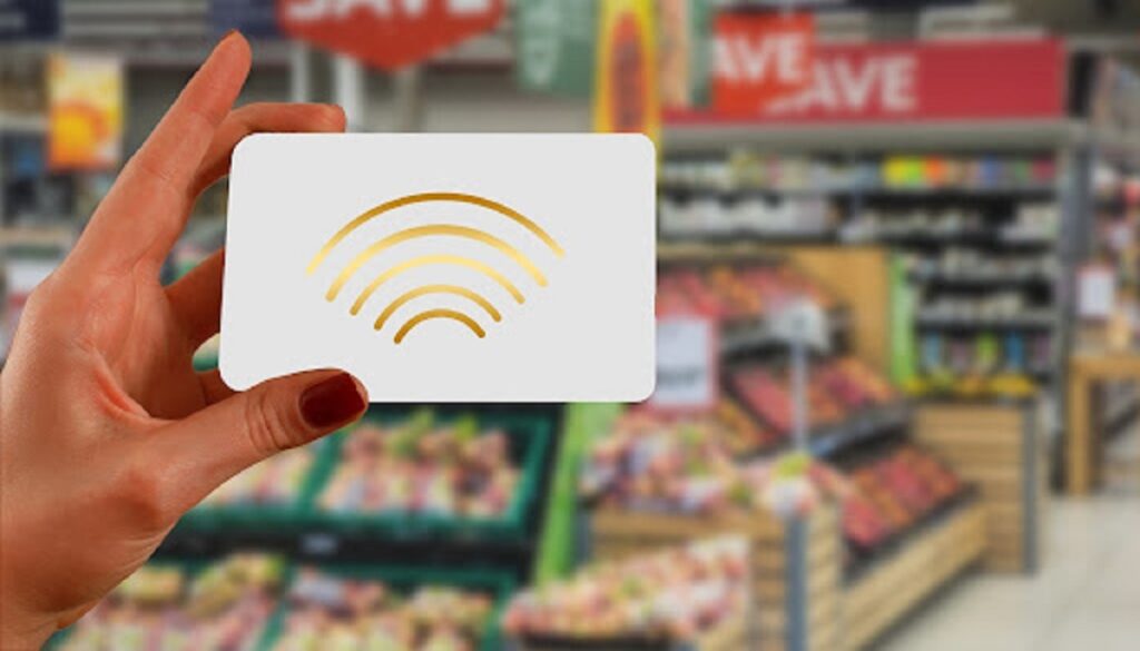 Care sunt avantajele cardurilor de fidelitate la supermarketuri