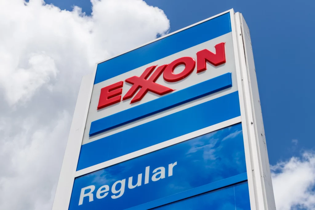ExxonMobil a înregistrat un profit record de 55,7 miliarde de dolari în 2022