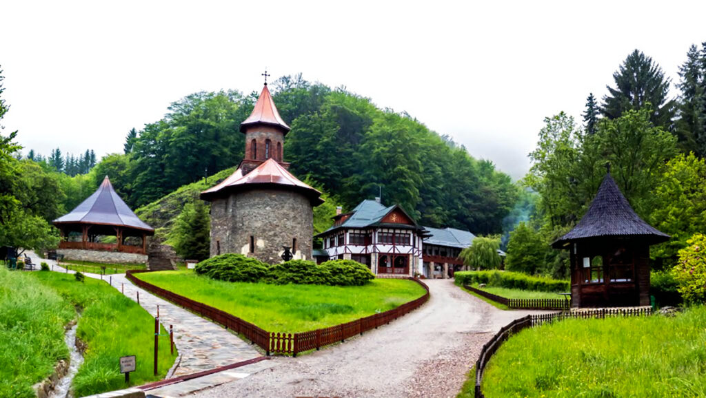 Minunea cutremurătoare din România! Ce s-a descoperit la biserica lui Arsenie Boca