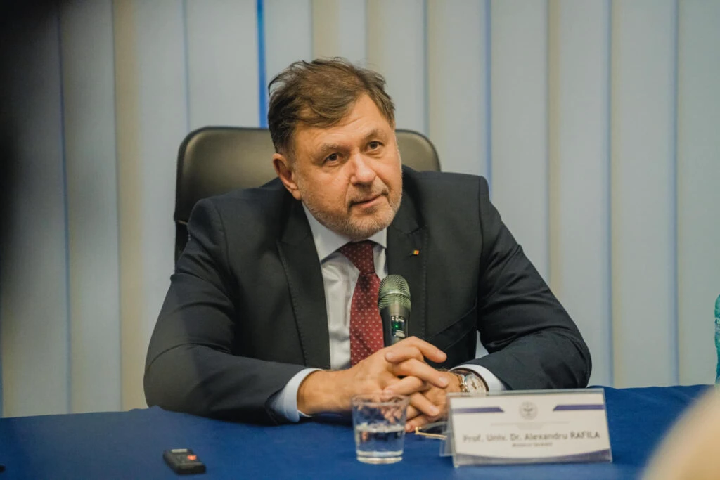 Ministrul Sănătății a semnat contractele pentru spitalele din Bacău și Vaslui. Finanțarea, asigurată prin PNRR