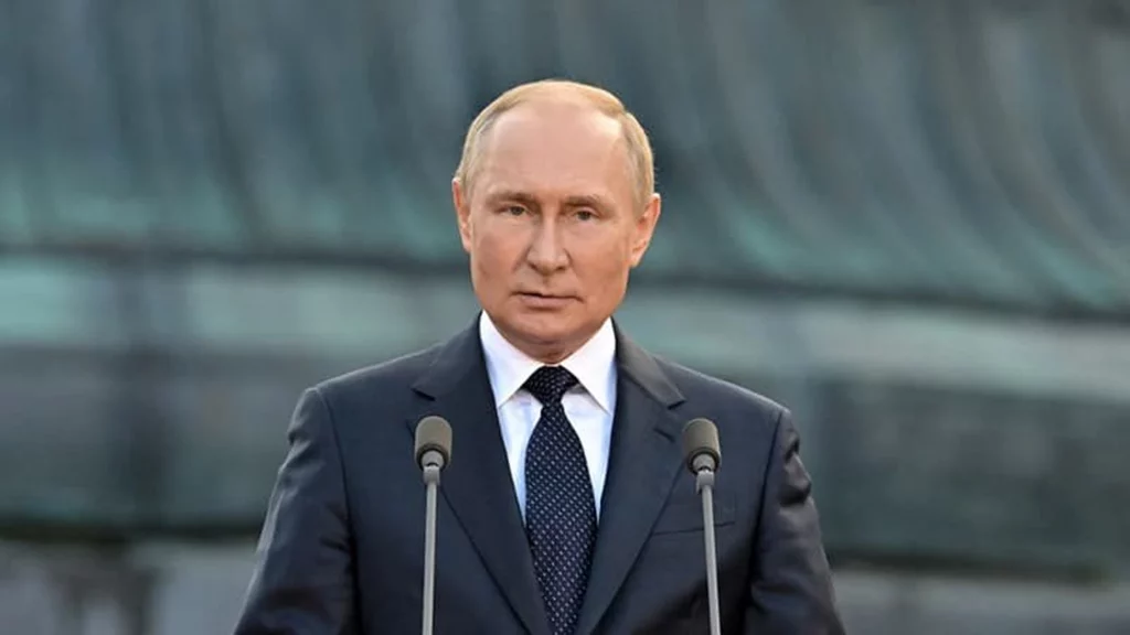 Extrema dreaptă din Franţa admite că a fost „naivă” cu privire la Vladimir Putin
