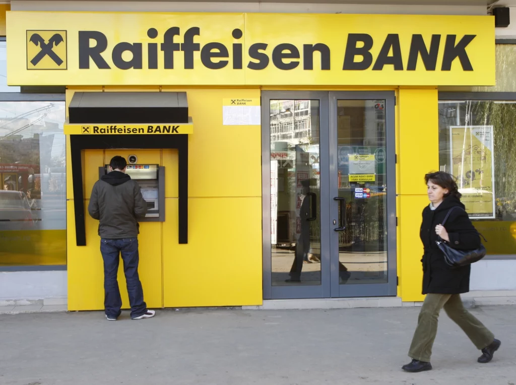 SUA investighează banca austriacă Raiffeisen pentru operațiunile sale din Rusia