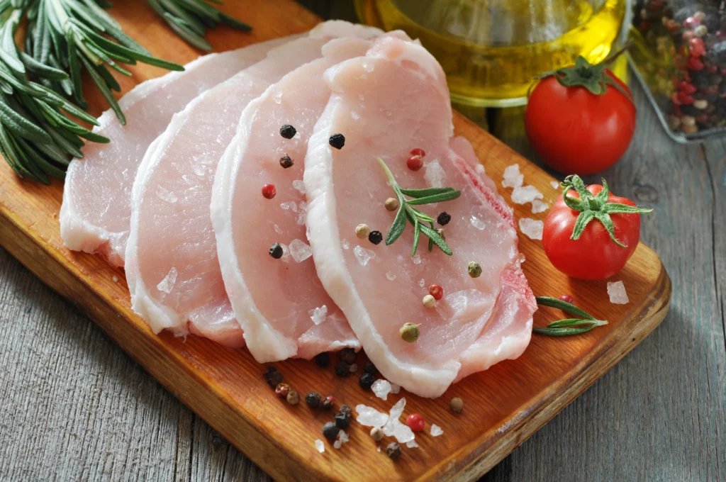 Producția de carne de porc a scăzut cu aproape 11% în România în 2022