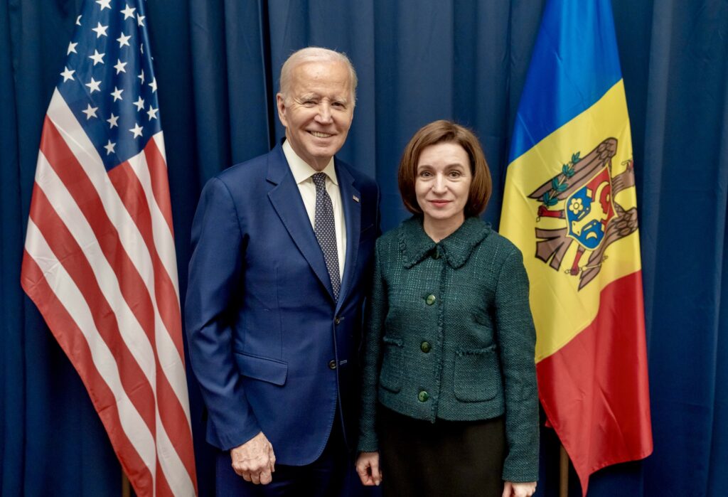 Maia Sandu i-a transmis lui Joe Biden că moldovenii îşi doresc să rămână parte a lumii libere