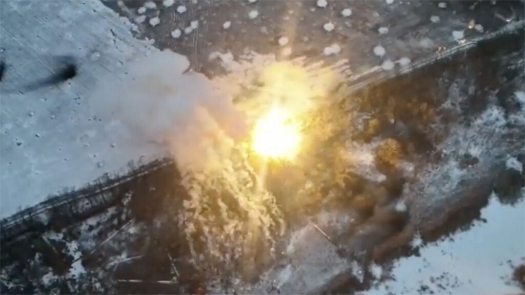 Armata ucraineană anunță distrugerea unui lansator rusesc în apropierea unui oraș din Donețk (VIDEO)