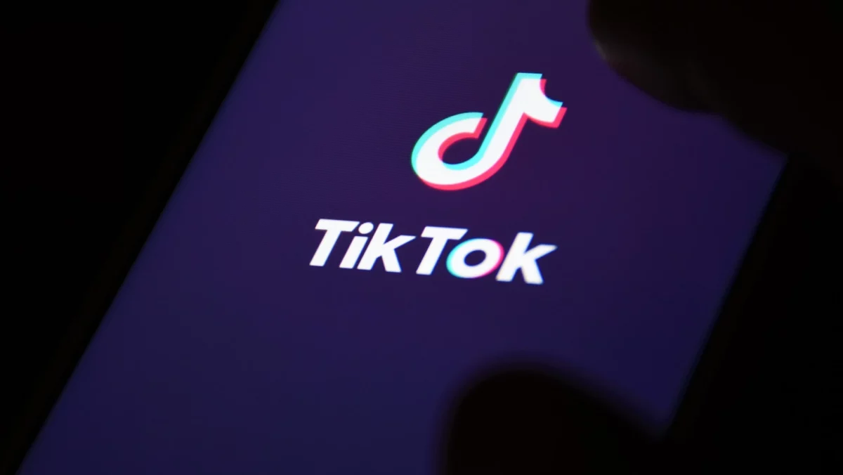 Marea Britanie interzice aplicația TikTok pe telefoanele mobile ale membrilor guvernului