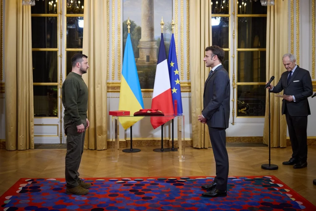 Emmanuel Macron susține planul de pace în zece puncte al lui Zelenski
