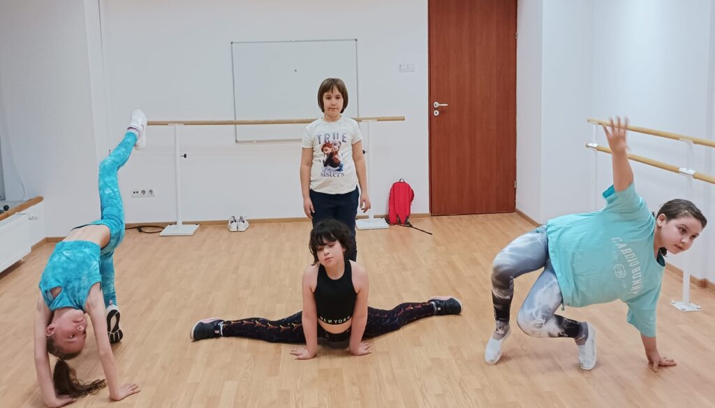 Fundația Nadia Comăneci redeschide clasele de dans și balet pentru copii