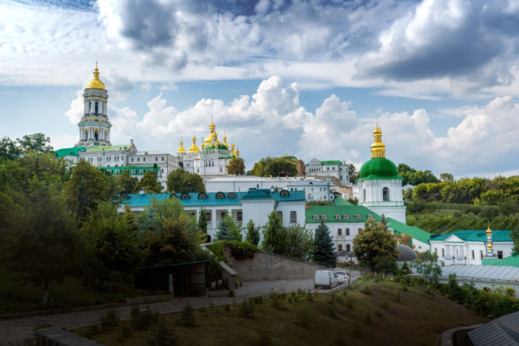 Călugării din Ucraina nu vor să părăsească Mănăstirea Lavra Pecerska: Vom rămâne în Lavra