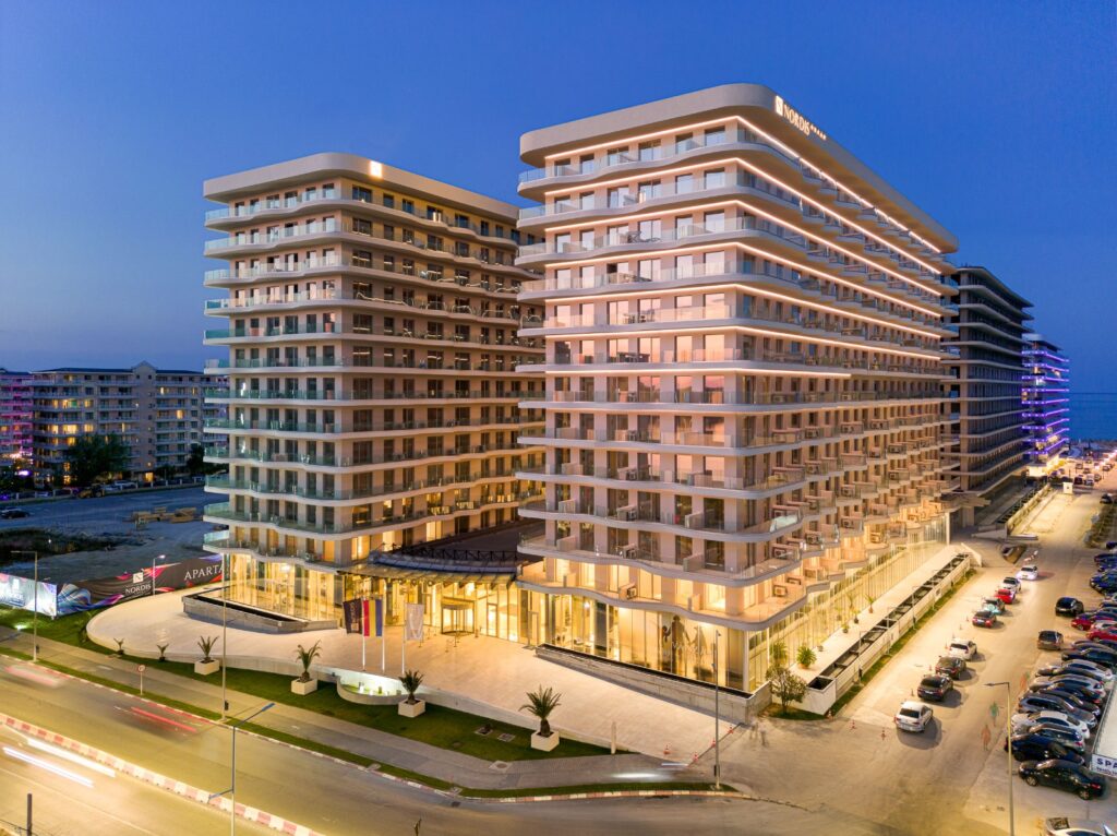 Au început livrările pentru apartamentele rezidențiale Nordis Mamaia. Nordis Group a semnat 73 de contracte de vânzare într-o singură zi