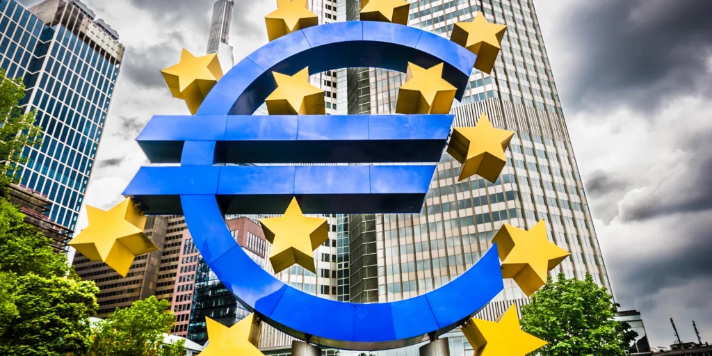 BCE şi-a majorat prognozele de inflaţie. Se întrevede o perioadă dificilă pentru economie