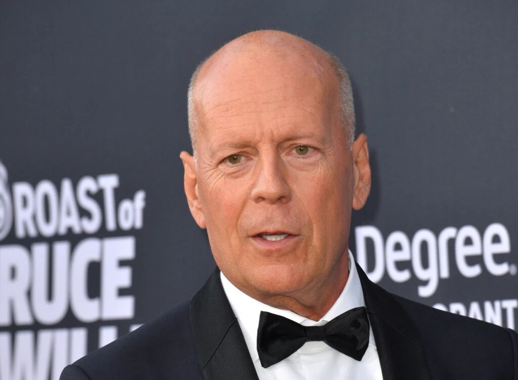 Bruce Willis suferă de o boală incurabilă. Starea sa de sănătate se degradează foarte rapid