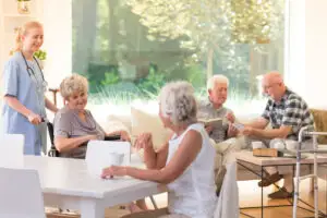 Răsfață-ți seniorii din familia ta cu ajutorul serviciilor sociale premium