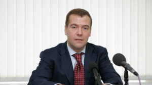 Dmitri Medvedev, Rusia