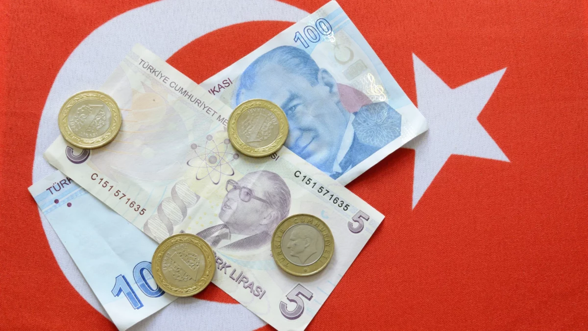 Inflația din Turcia se apropie de 70% în martie, în ciuda majorării dobânzilor