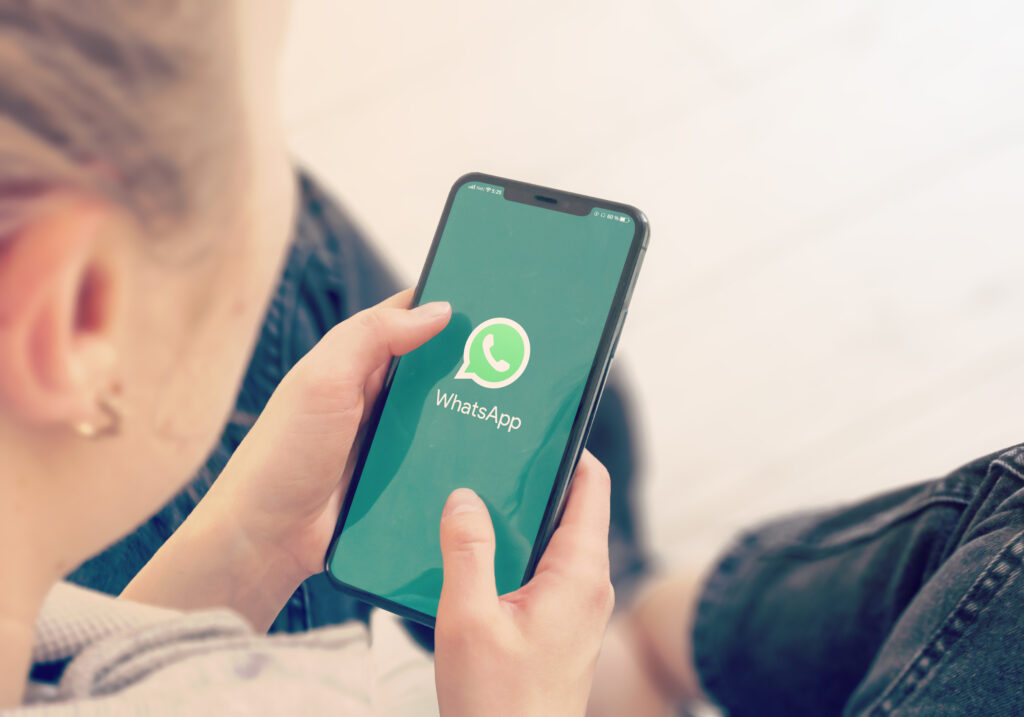 WhatsApp a lansat o nouă funcție. Un singur număr de telefon va putea fi folosit pe patru dispozitive