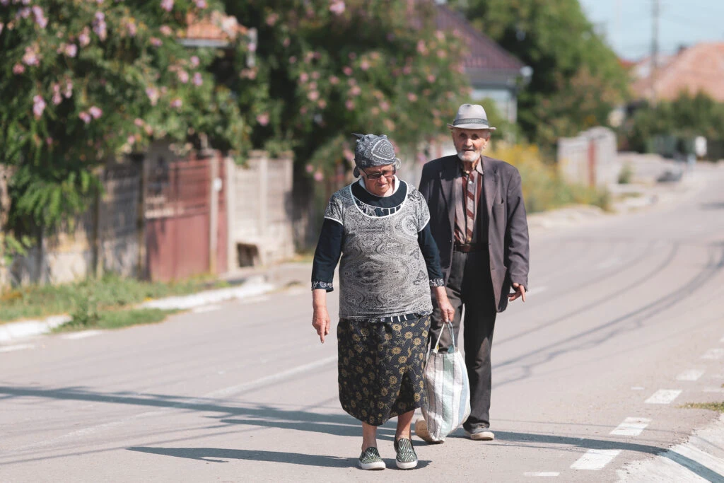 Anunț pentru românii ieșiți la pensie: Trebuie să depuneți cerere la Casa de Pensii! De ce puteți beneficia