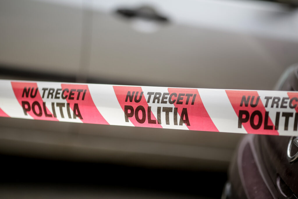Parchetul de pe lângă Tribunalul București: Trupul găsit în lada canapelei este al unei fetițe de 12 ani