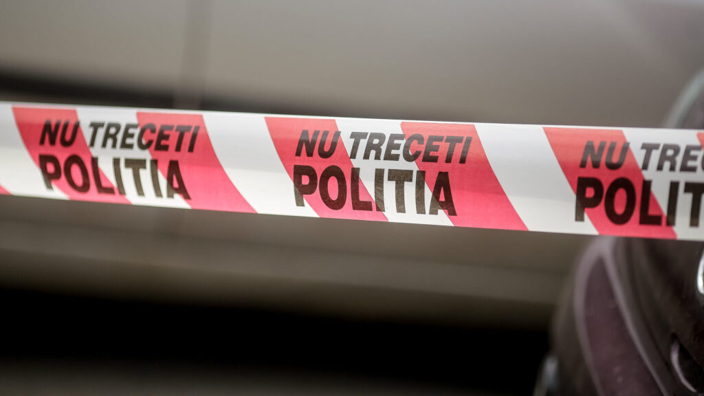 Parchetul de pe lângă Tribunalul București: Trupul găsit în lada canapelei este al unei fetițe de 12 ani