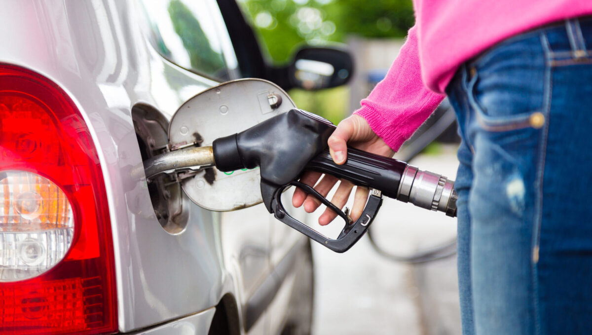 Lovitură cruntă pentru cei cu mașini pe motorină! Preţul carburanţilor, luni, 2 octombrie 2023