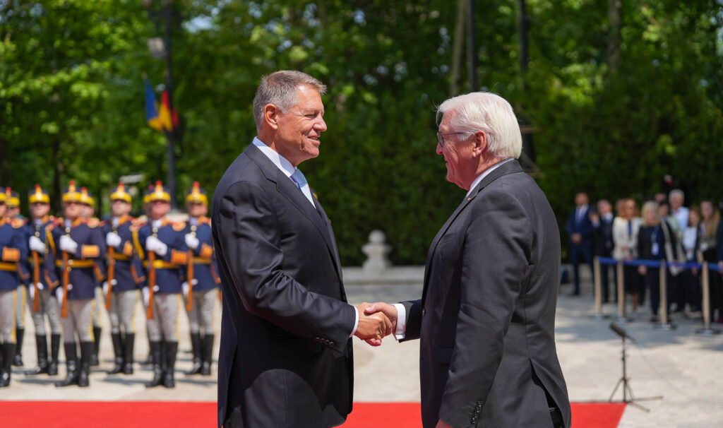 Klaus Iohannis l-a decorat pe președintele Germaniei cu Ordinul Național „Steaua României”