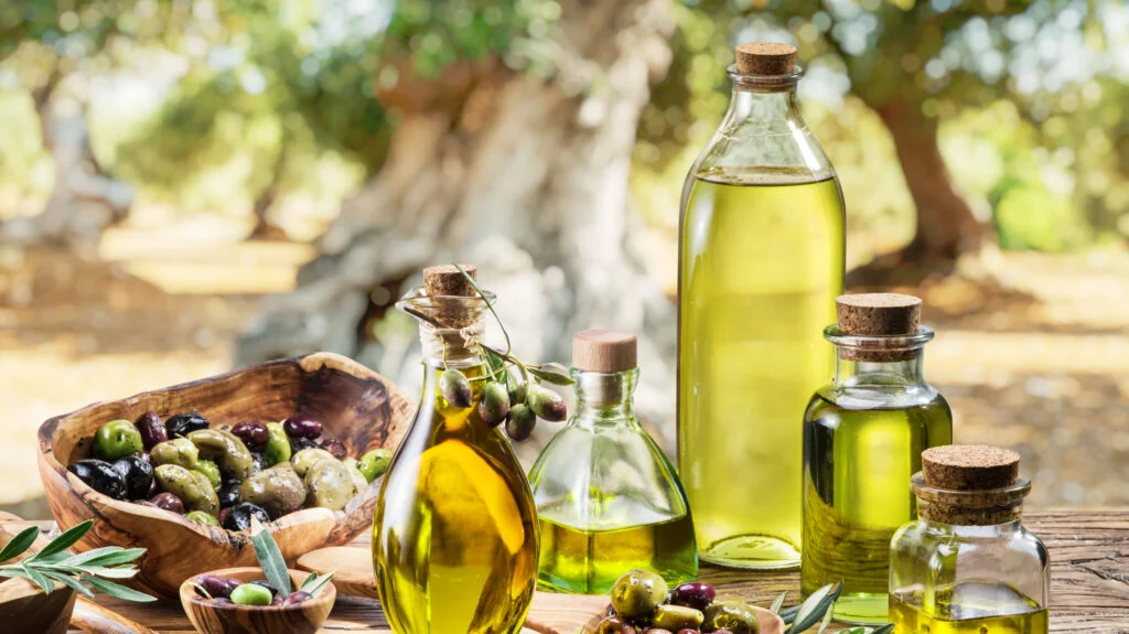 Beneficiile uleiului de măsline. De ce este bine să-l consumi cât poți de des