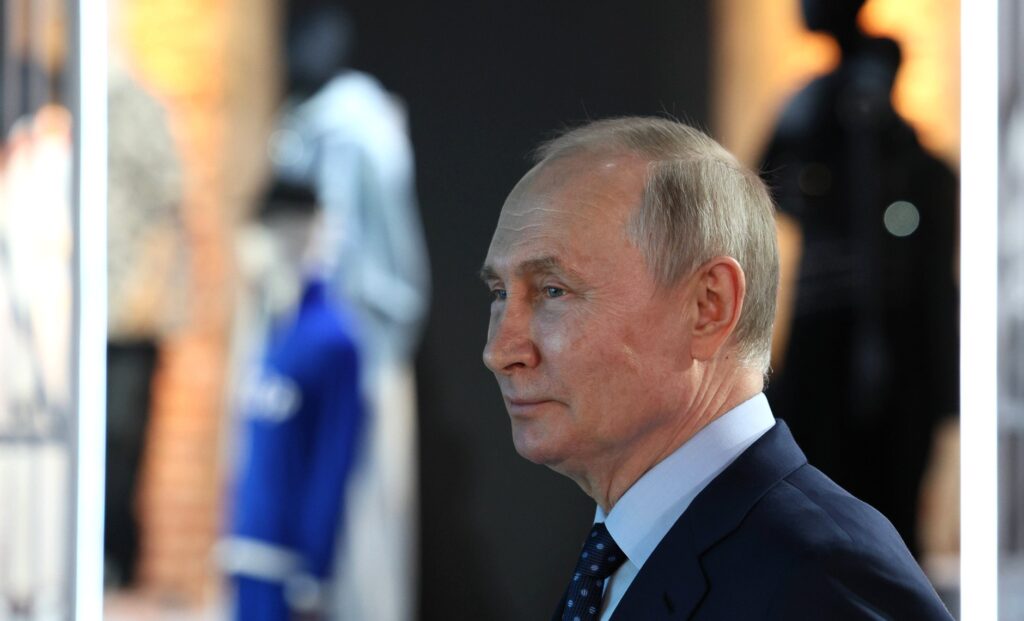 Putin pune la cale un nou front în războiul său contra Vestului