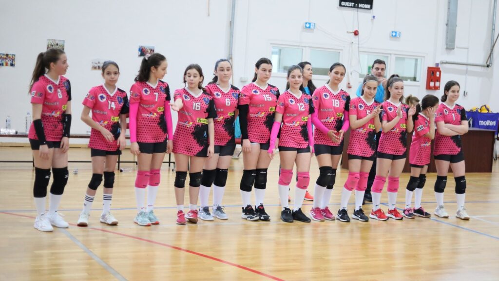 Asociatia Club Sportiv Lifegames București, în parteneriat cu Asociația Municipală de volei București, organizează turneul final minivolei