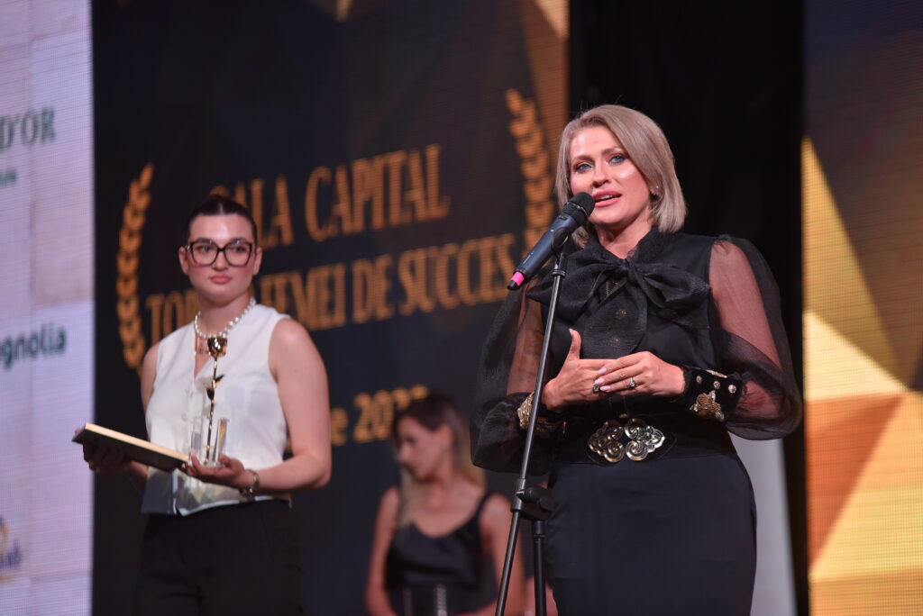 Mirela Vaida, la Gala „Top 100 Femei de Succes”: „Femeile sunt o forță de care bărbații ar trebui să țină cont!”